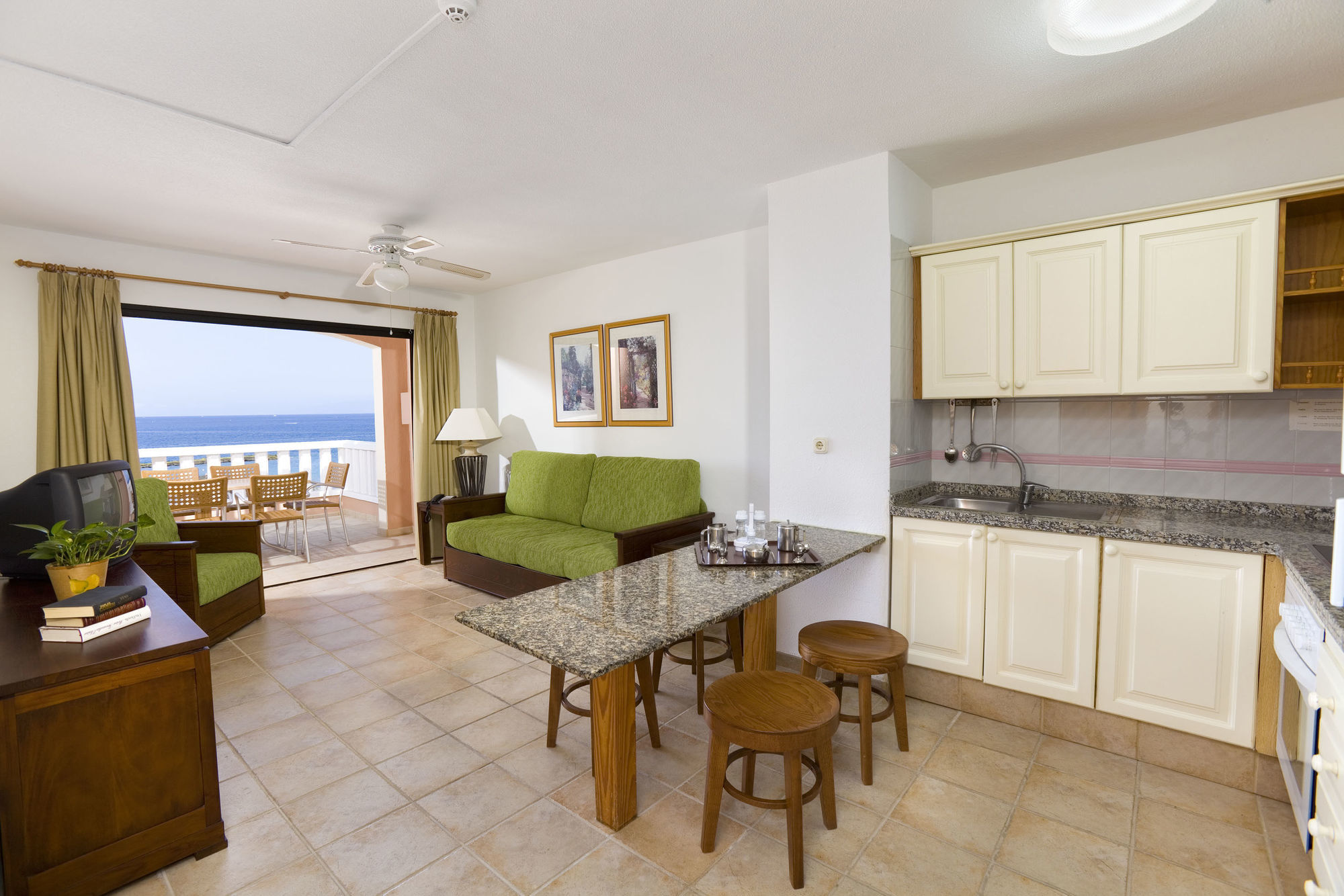 Sol Sun Beach Apartamentos Costa Adeje  Bagian luar foto